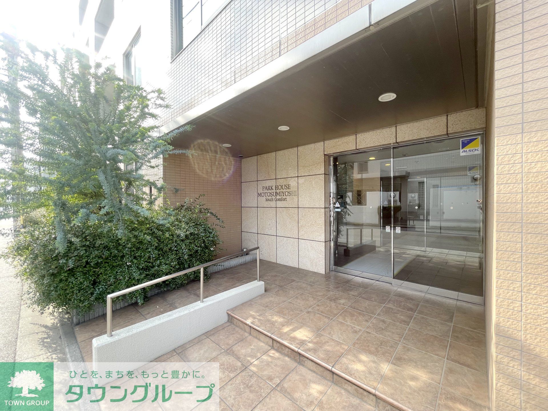 建物エントランス