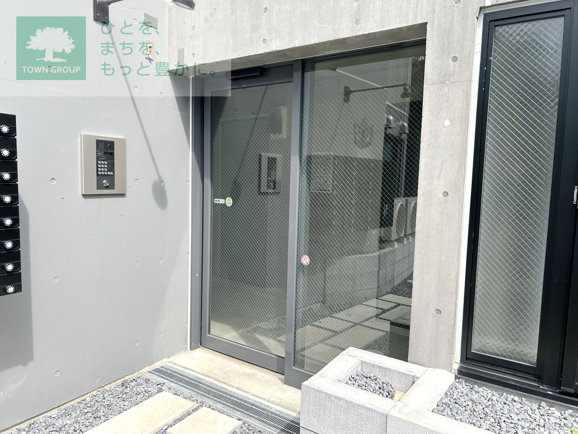 建物エントランス