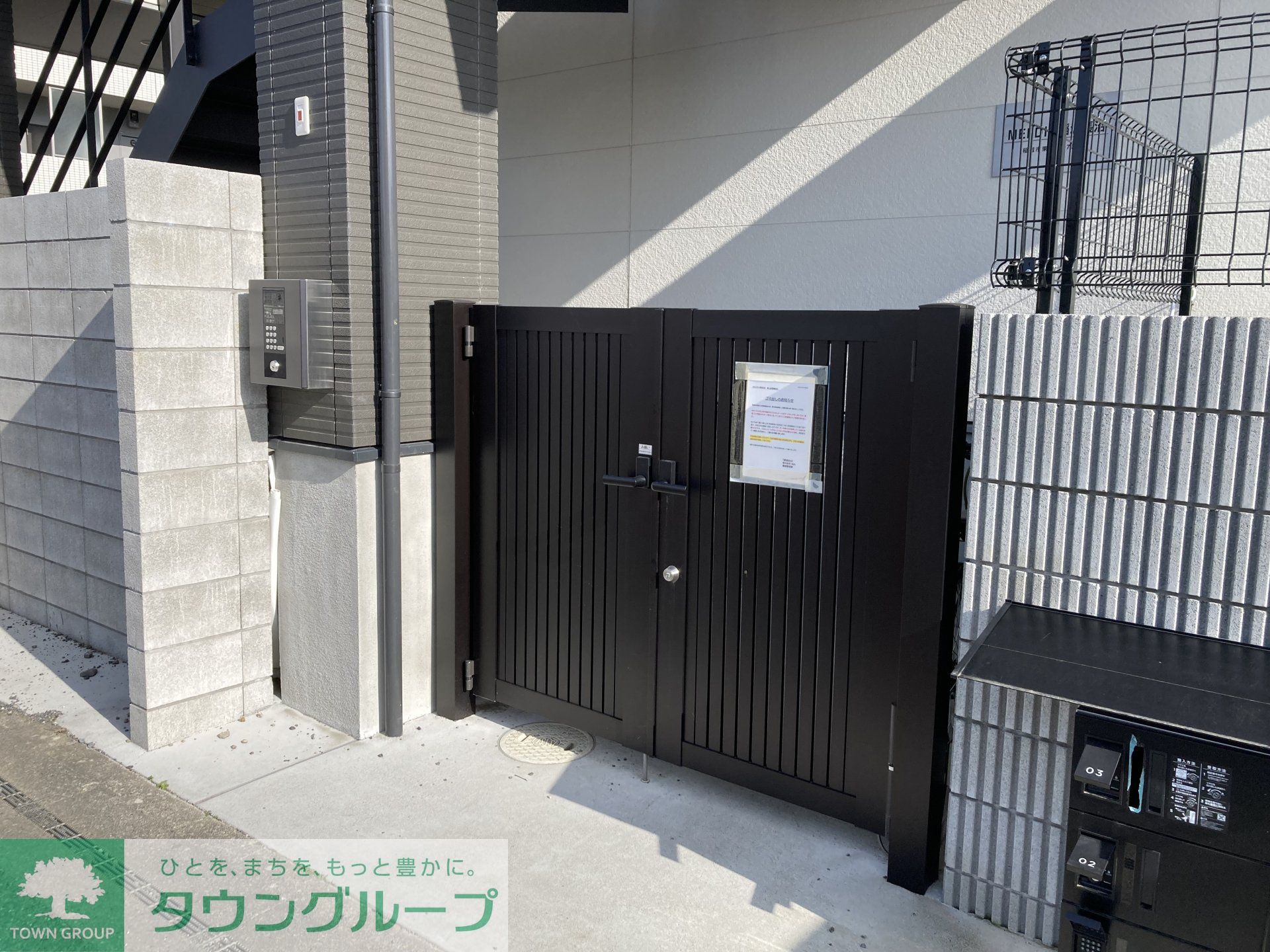 建物エントランス