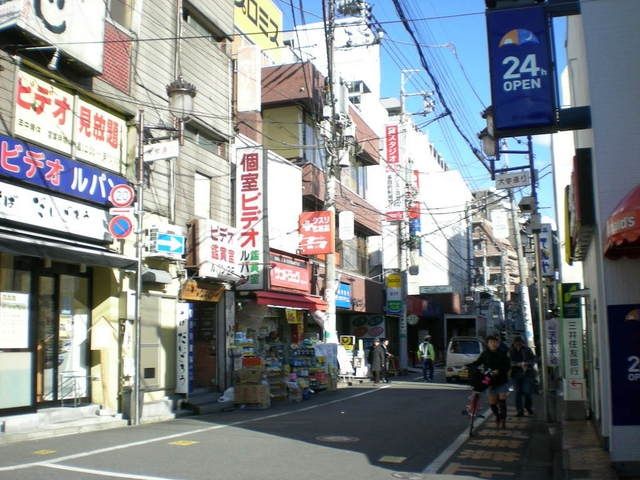 周辺