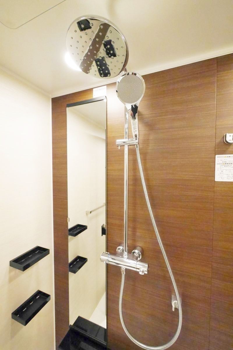 シャワールーム