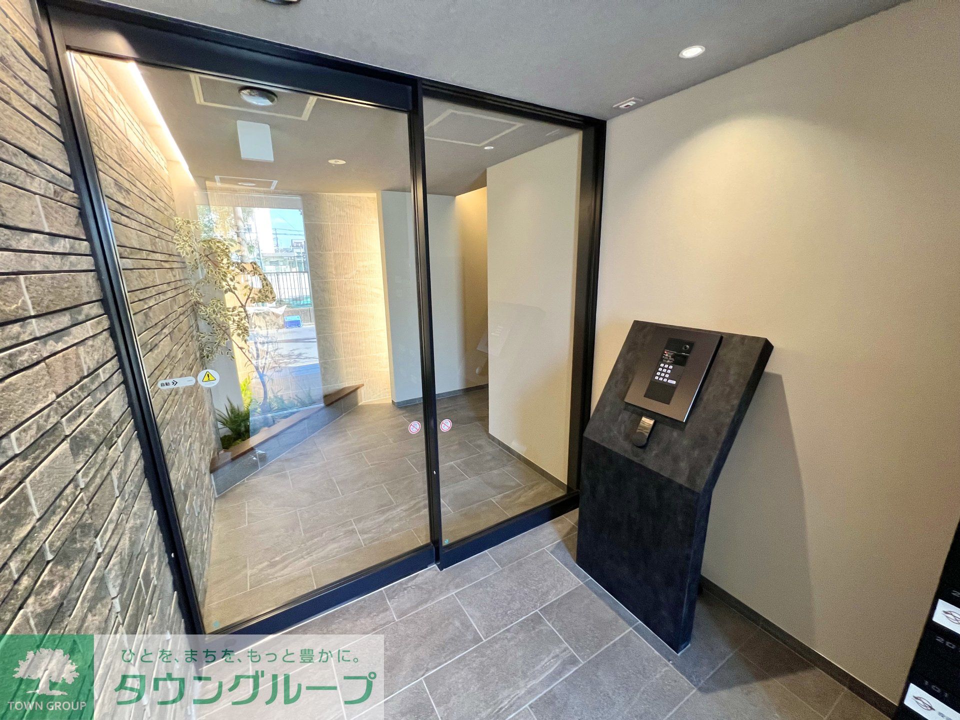 建物エントランス