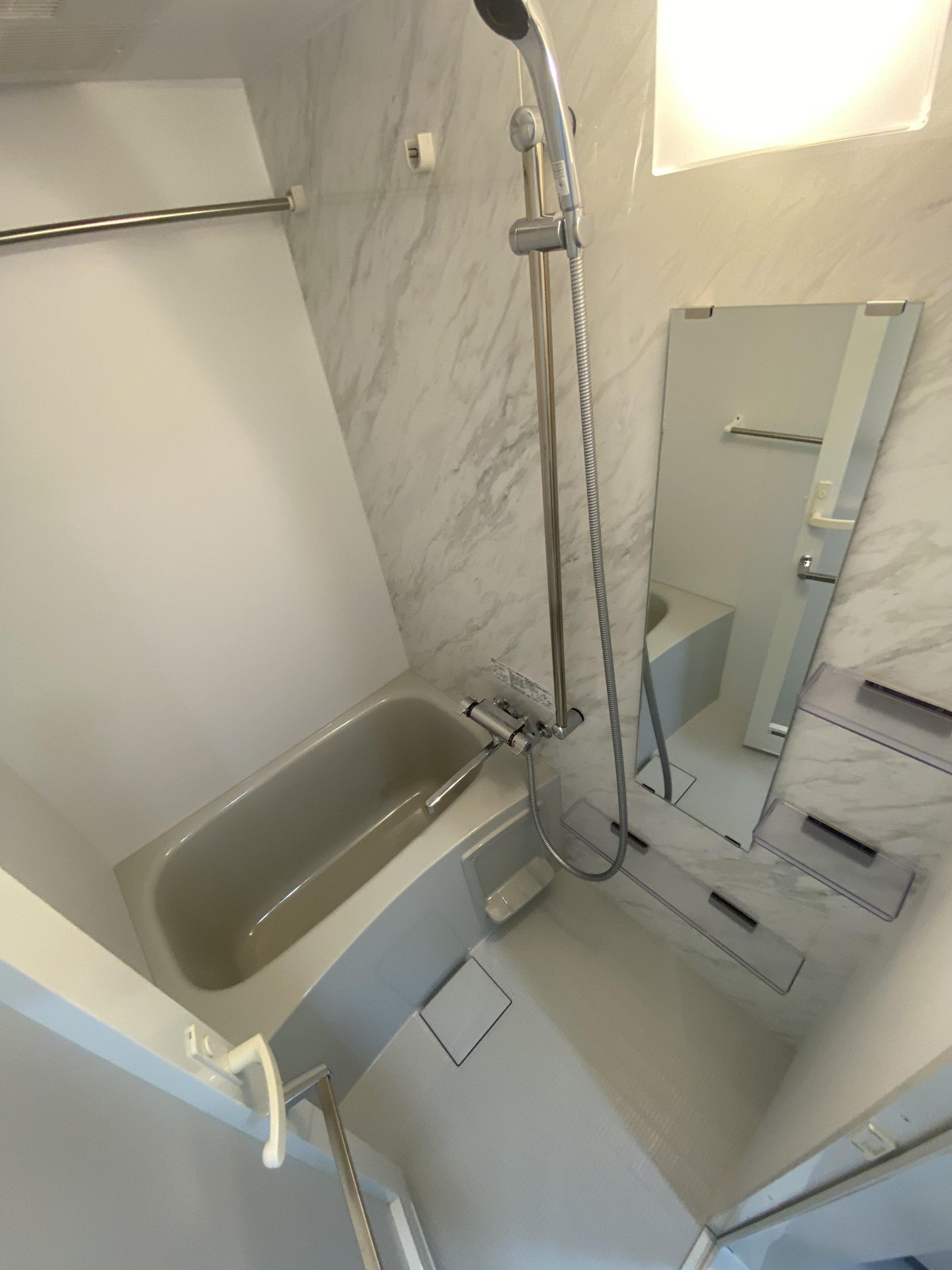 シャワールーム