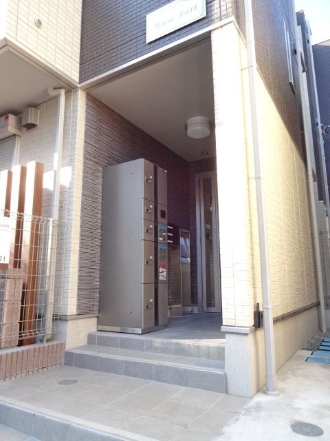 建物エントランス