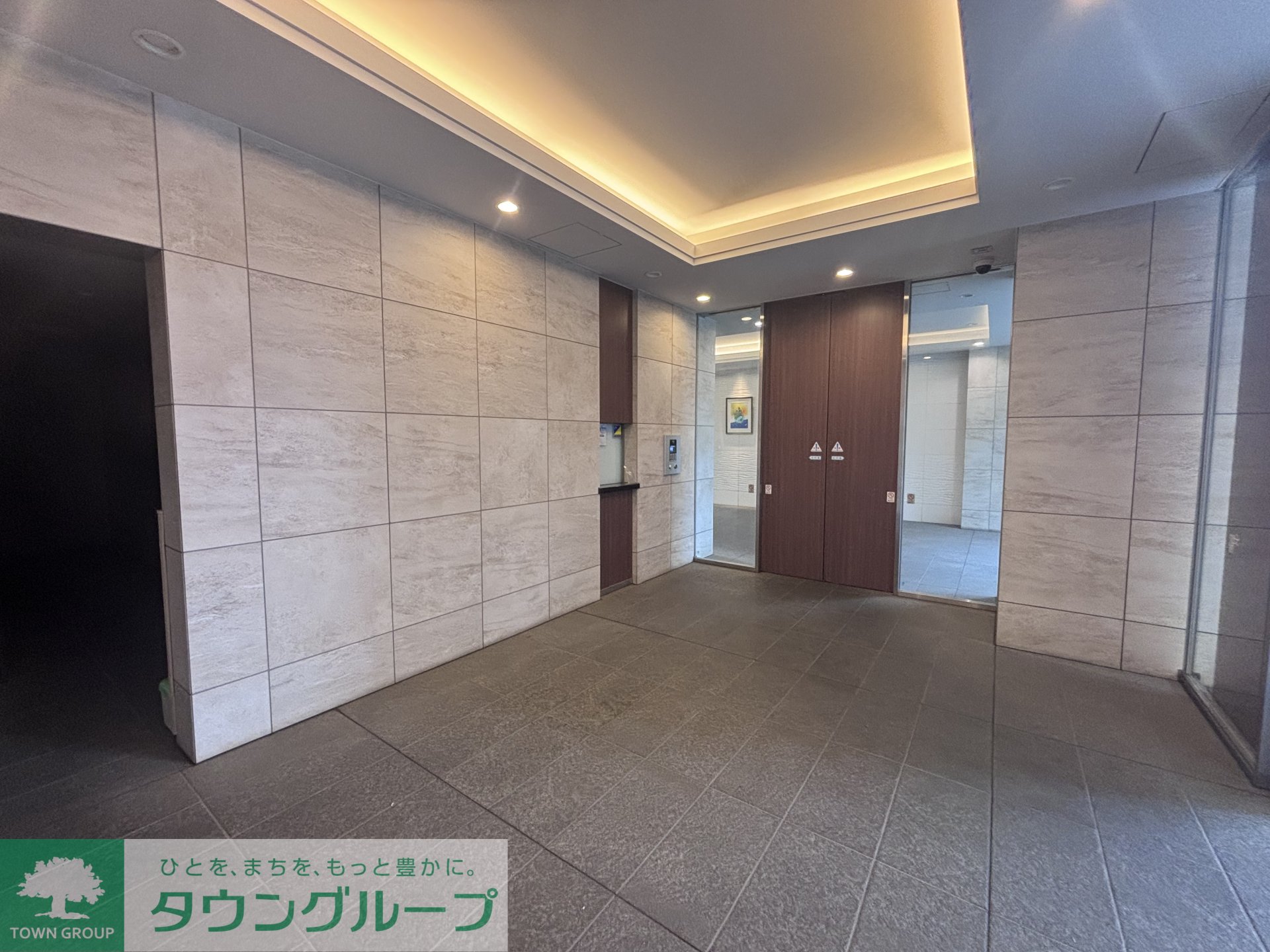 建物エントランス