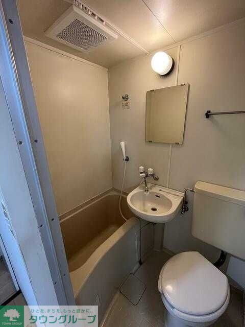 シャワールーム