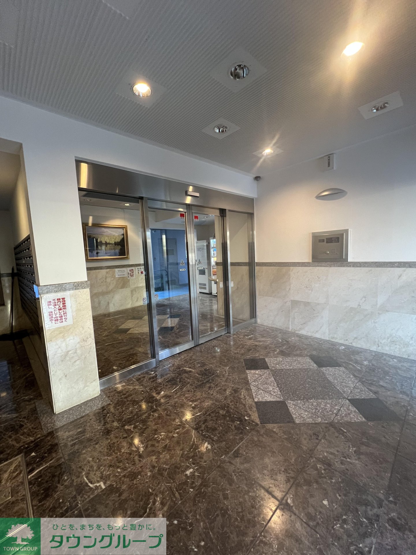 建物エントランス