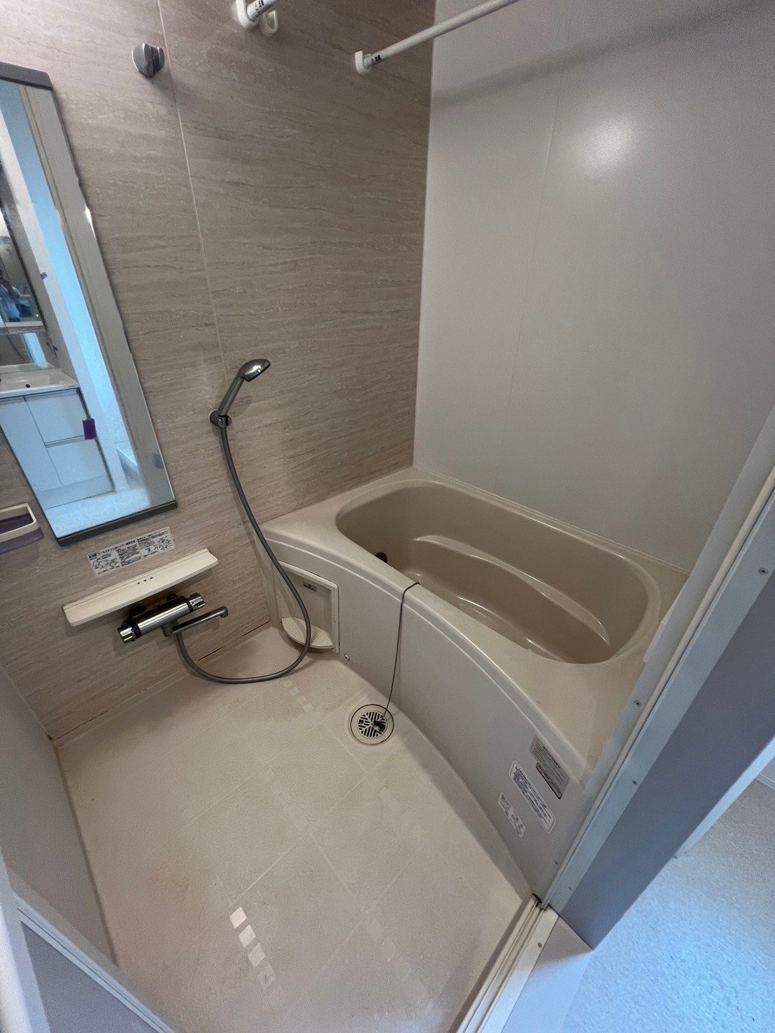 シャワールーム