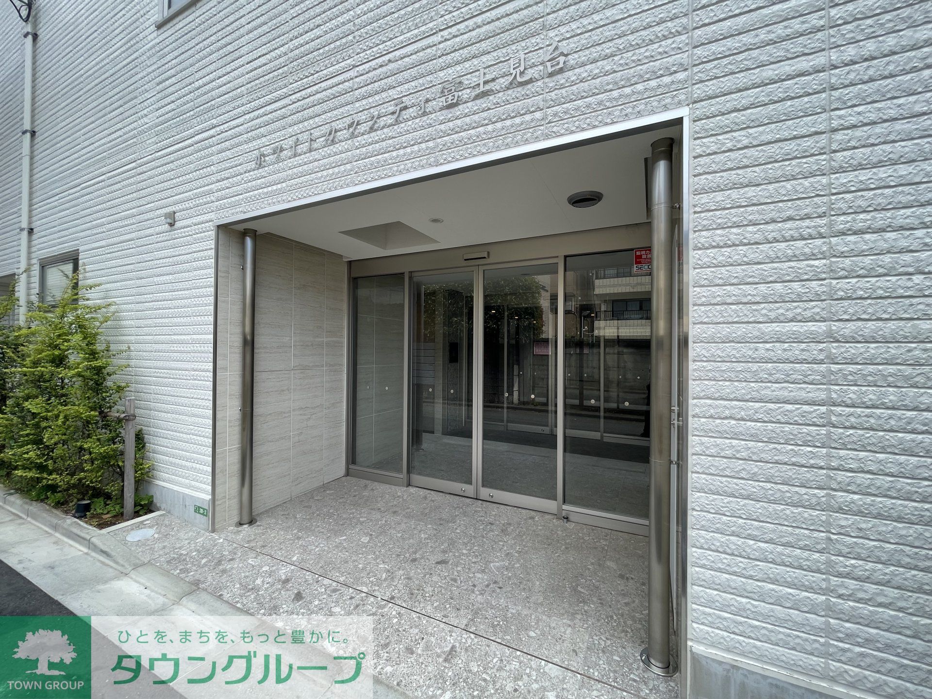 建物エントランス