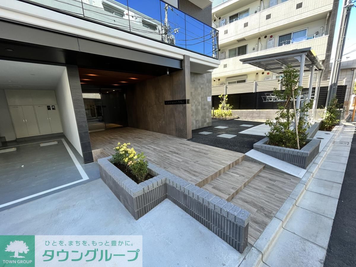 建物エントランス