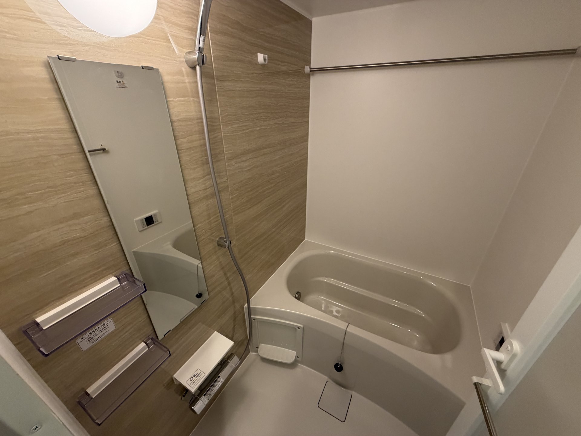 シャワールーム