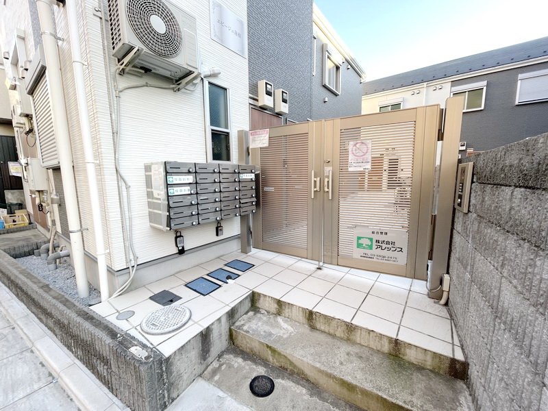 建物エントランス