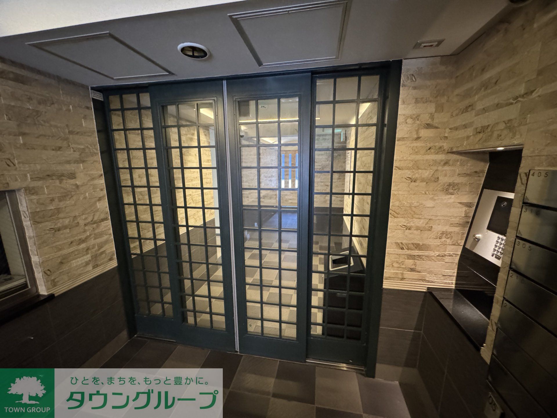 建物エントランス