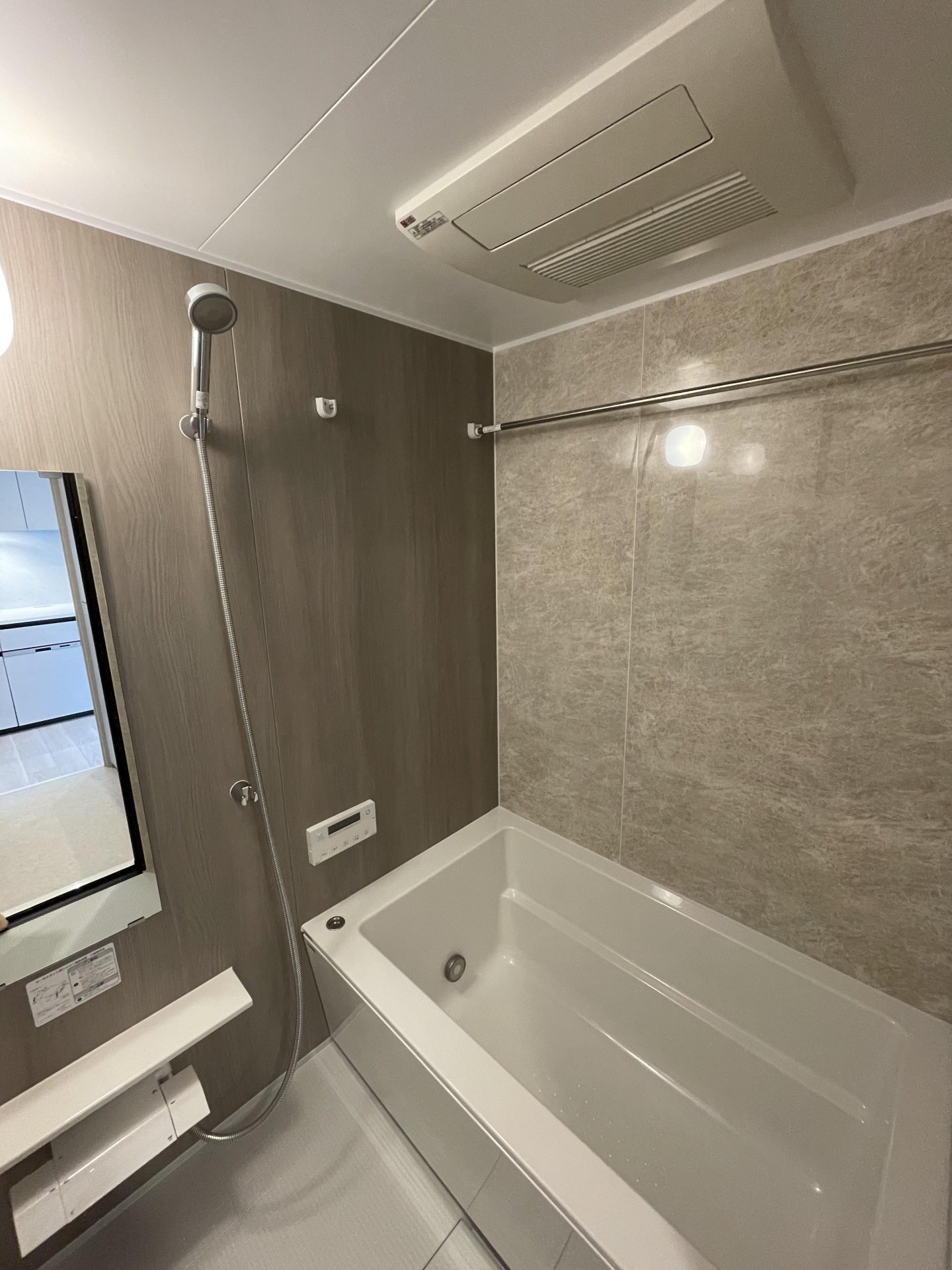 シャワールーム