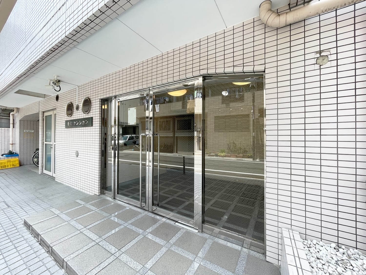 建物エントランス