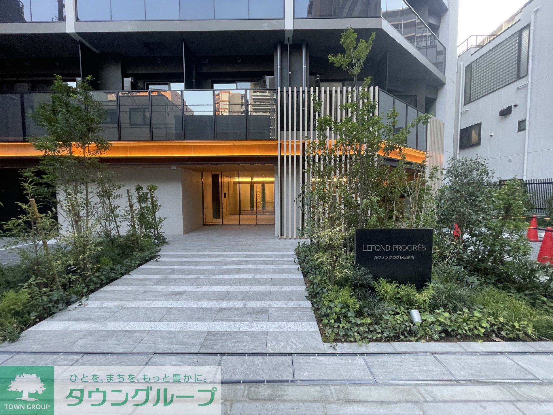 建物エントランス