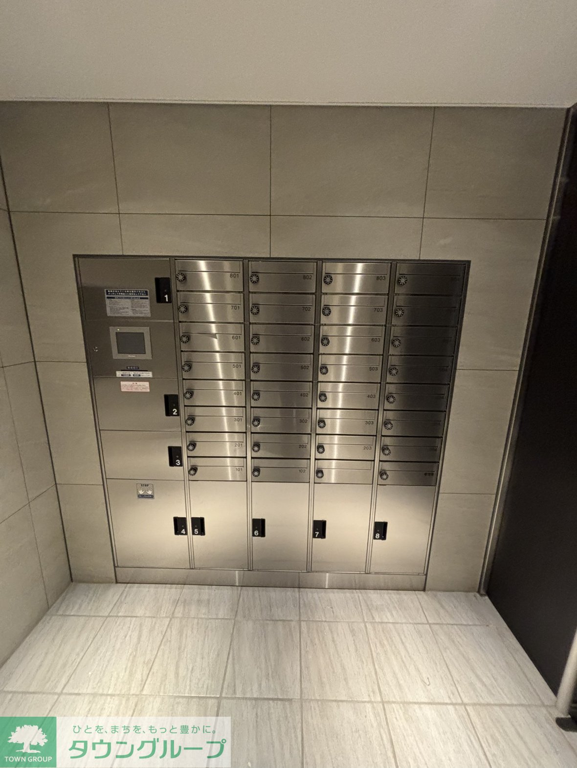 建物エントランス