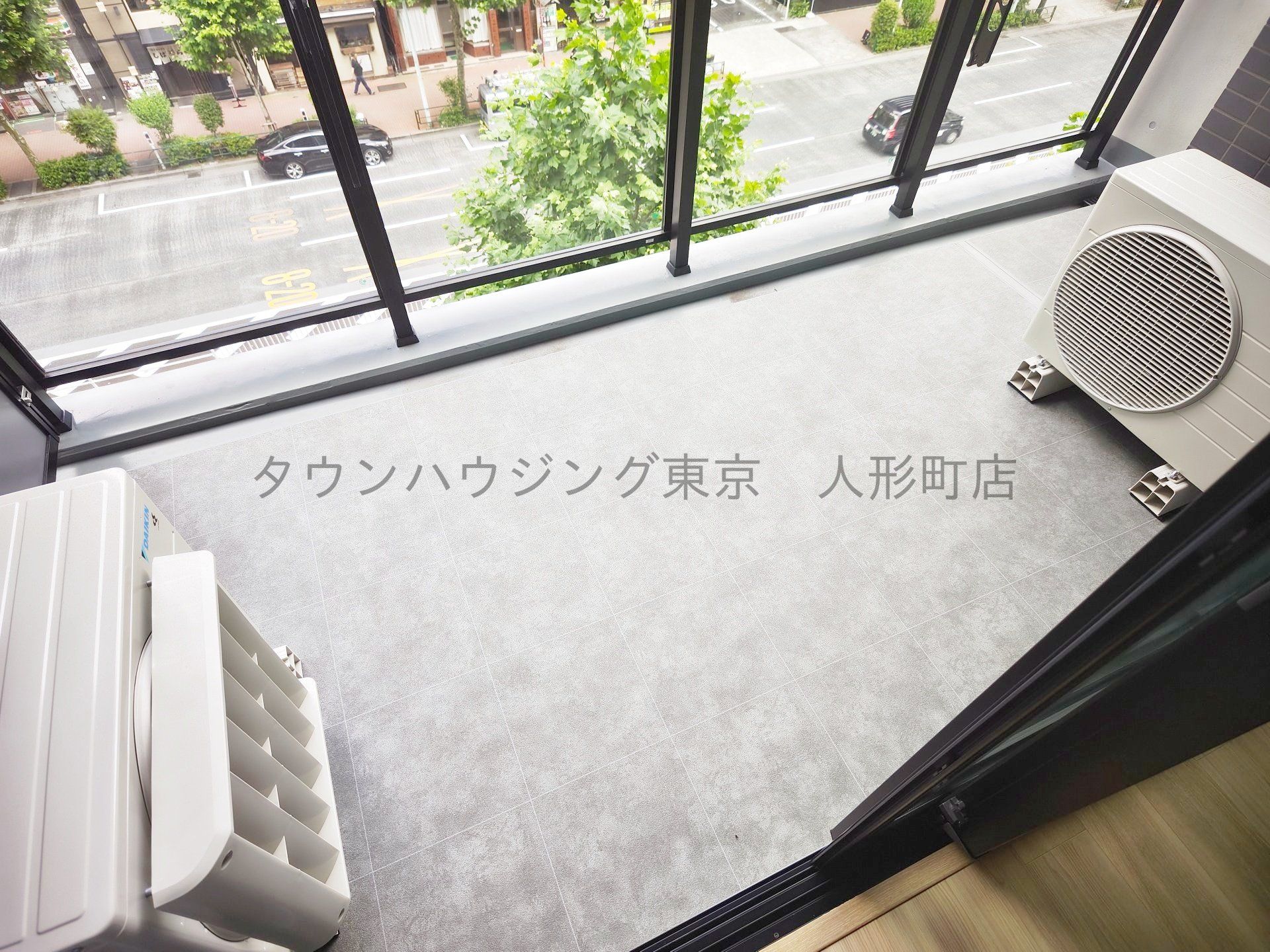 バルコニー