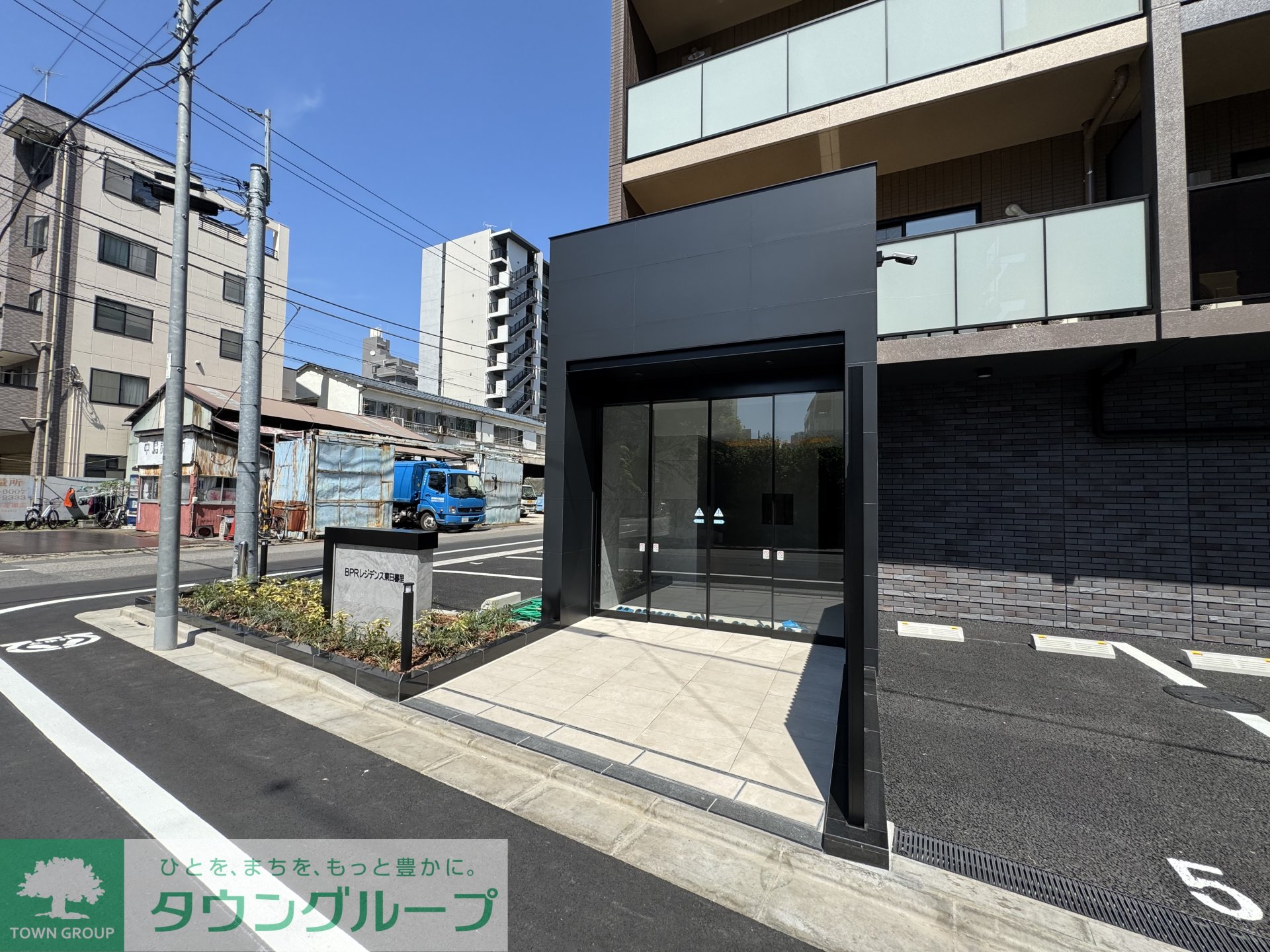 建物エントランス