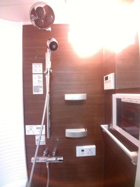 シャワールーム