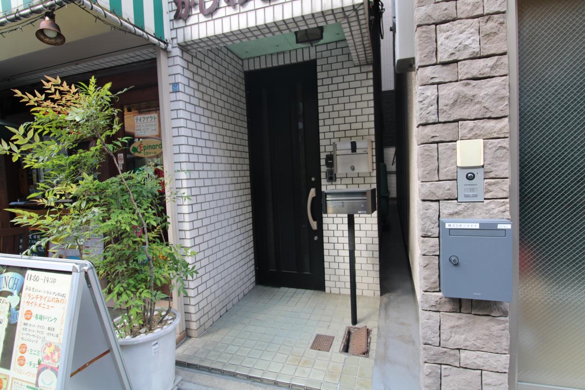 建物エントランス