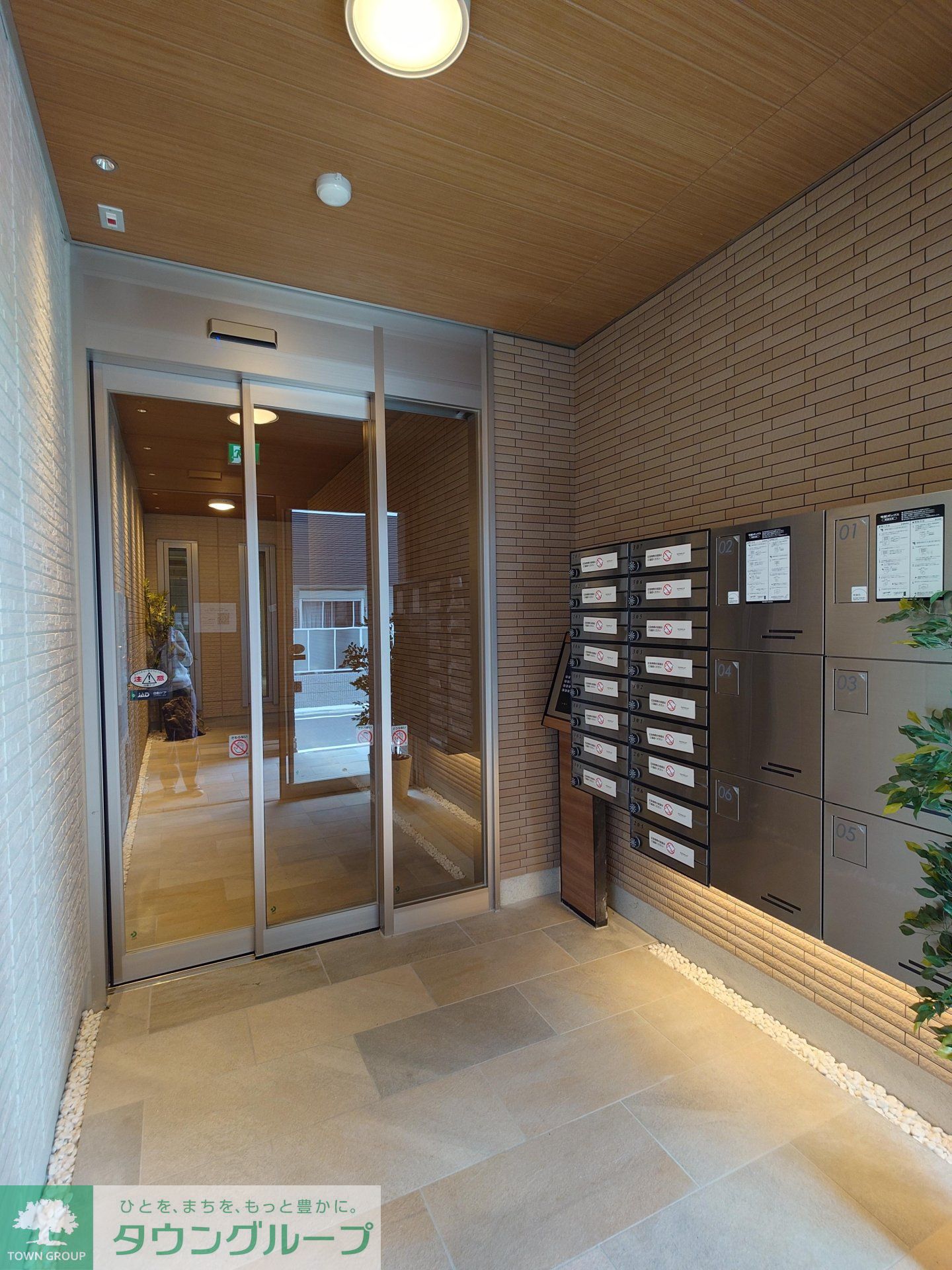 建物エントランス