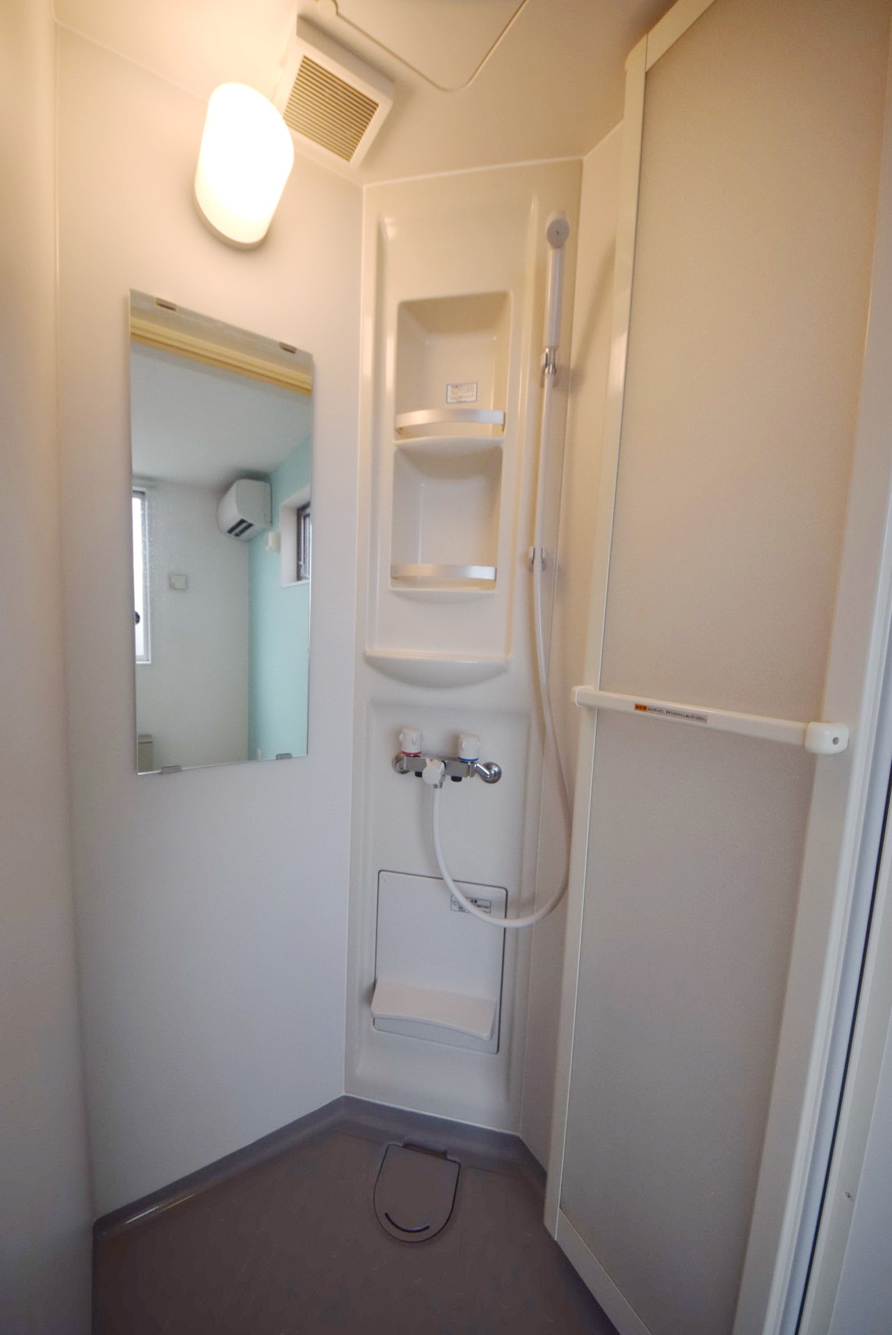 シャワールーム