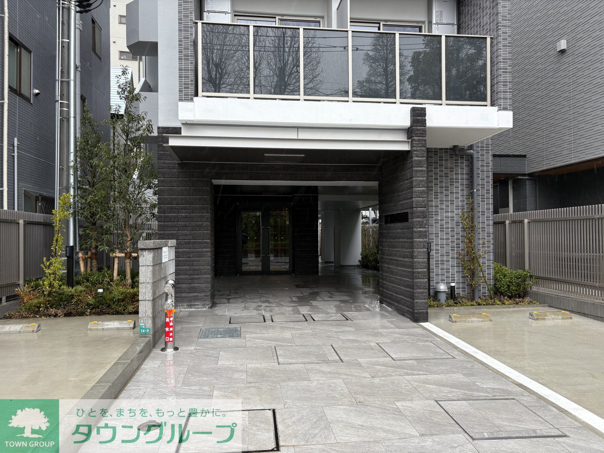 建物エントランス