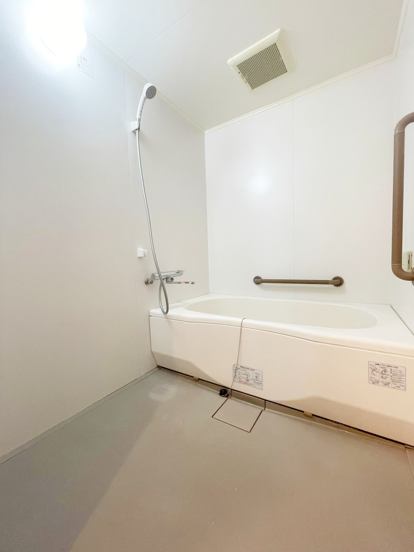 シャワールーム