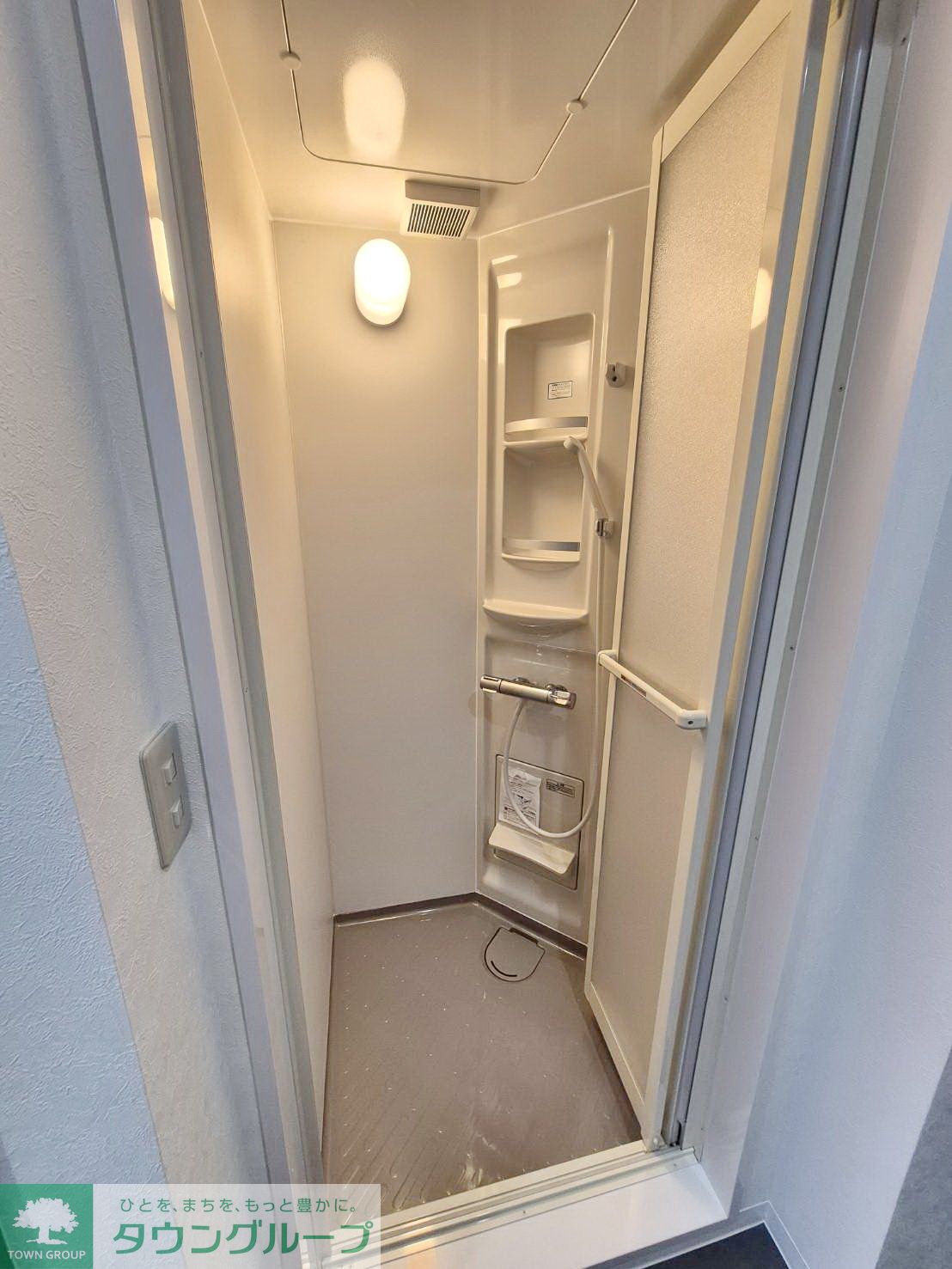 シャワールーム