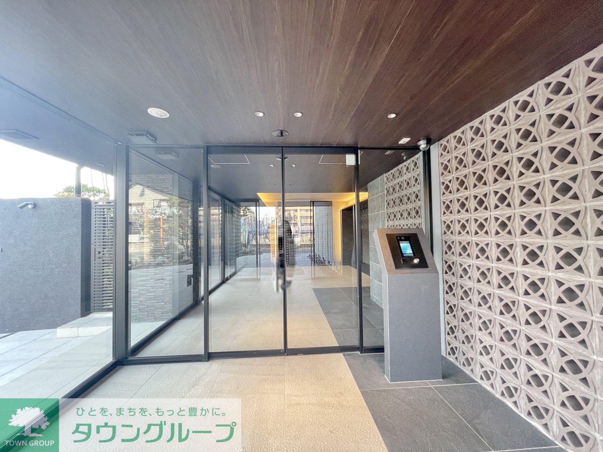 建物エントランス