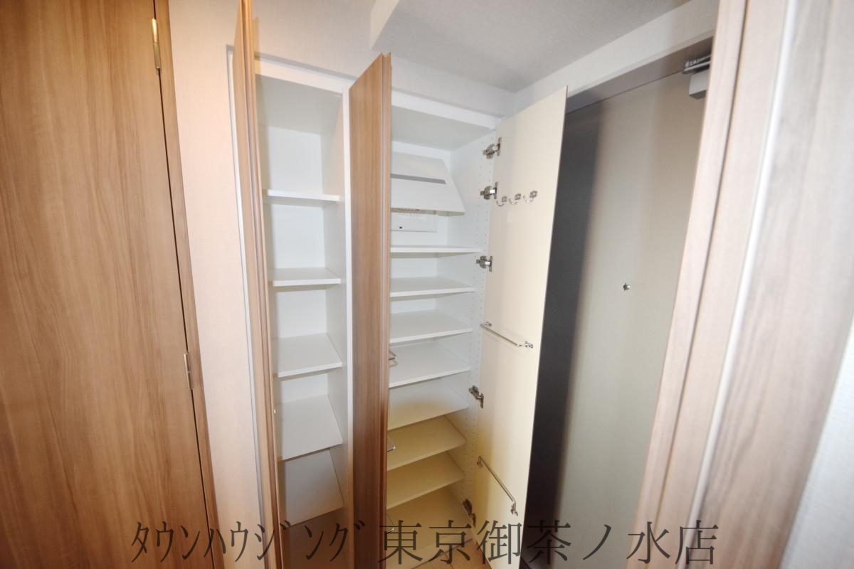 収納