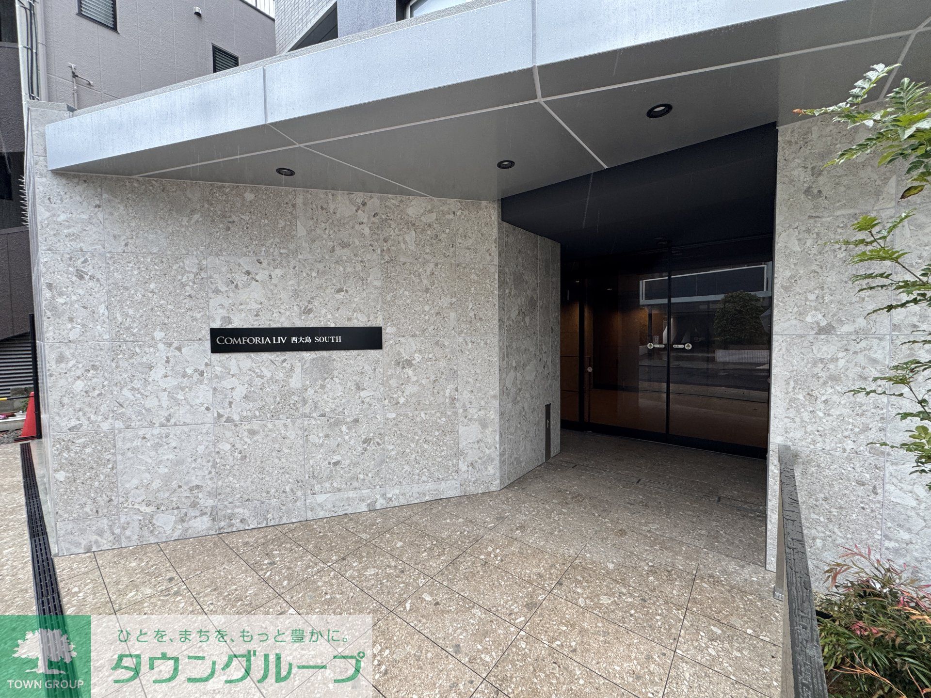 建物エントランス