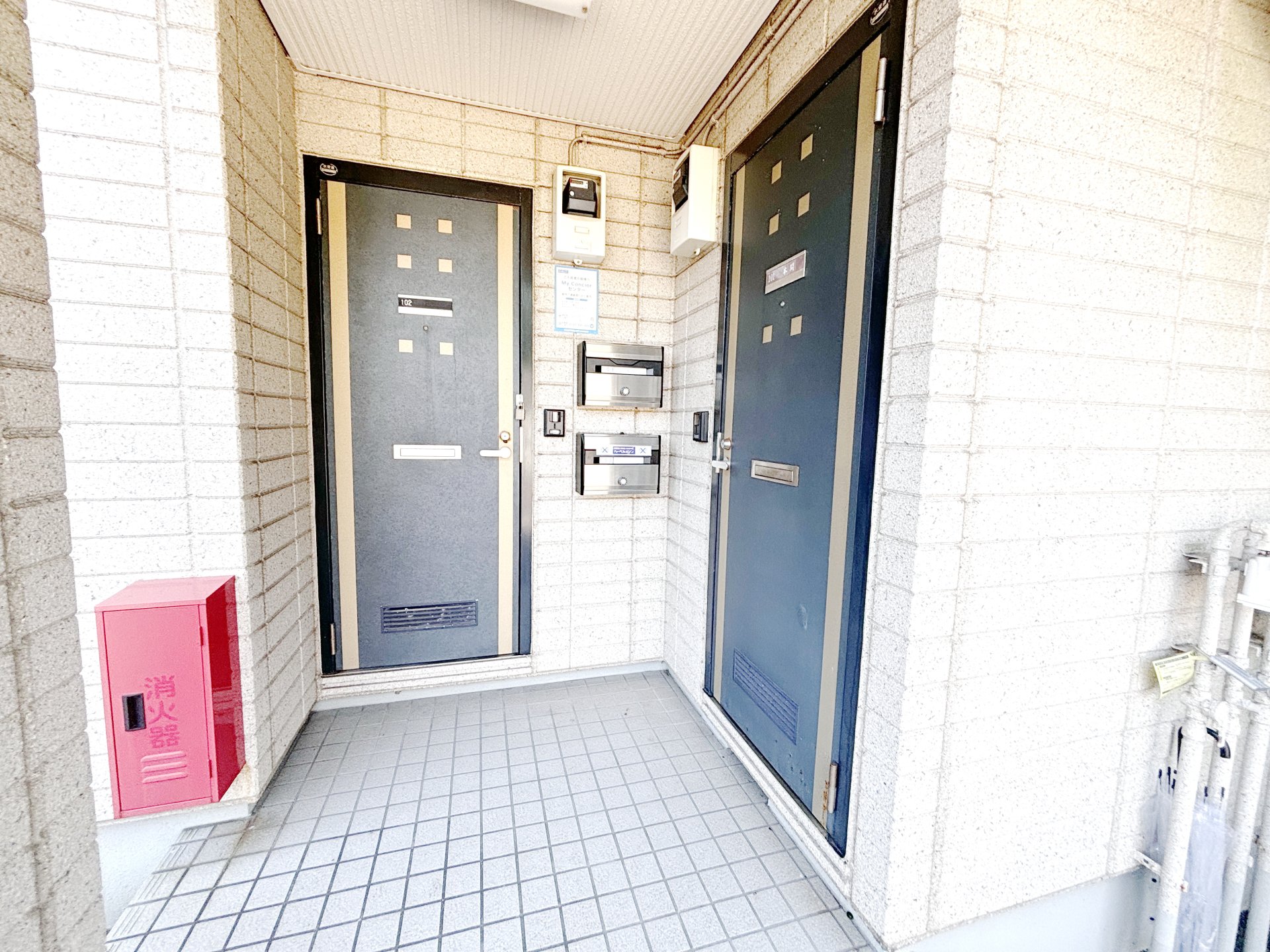 建物エントランス