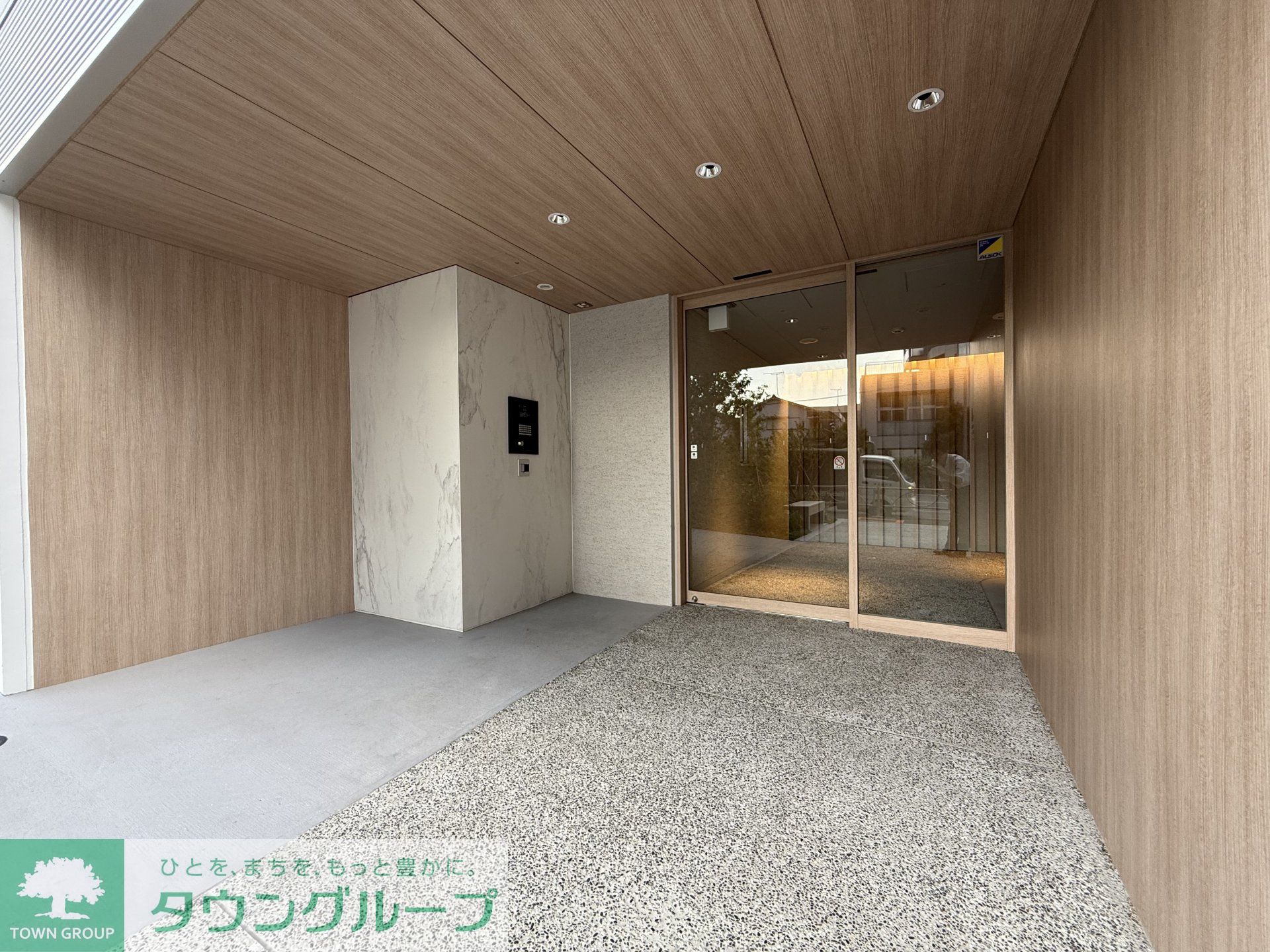 建物エントランス