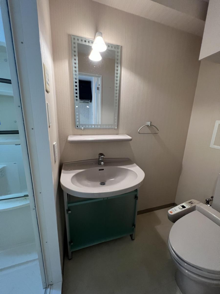 シャワールーム