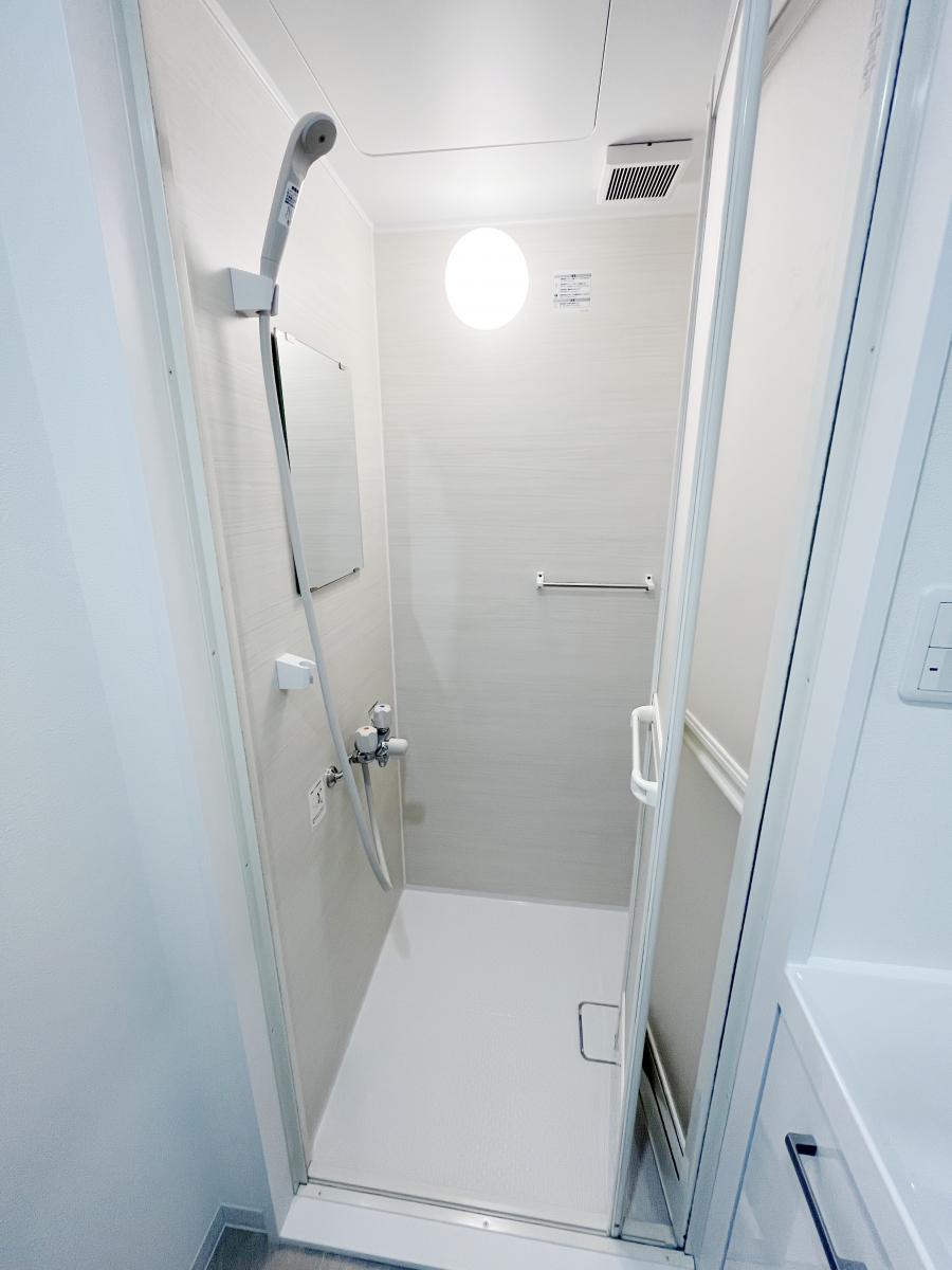 シャワールーム