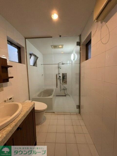 シャワールーム