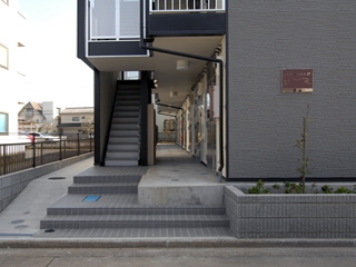 建物エントランス