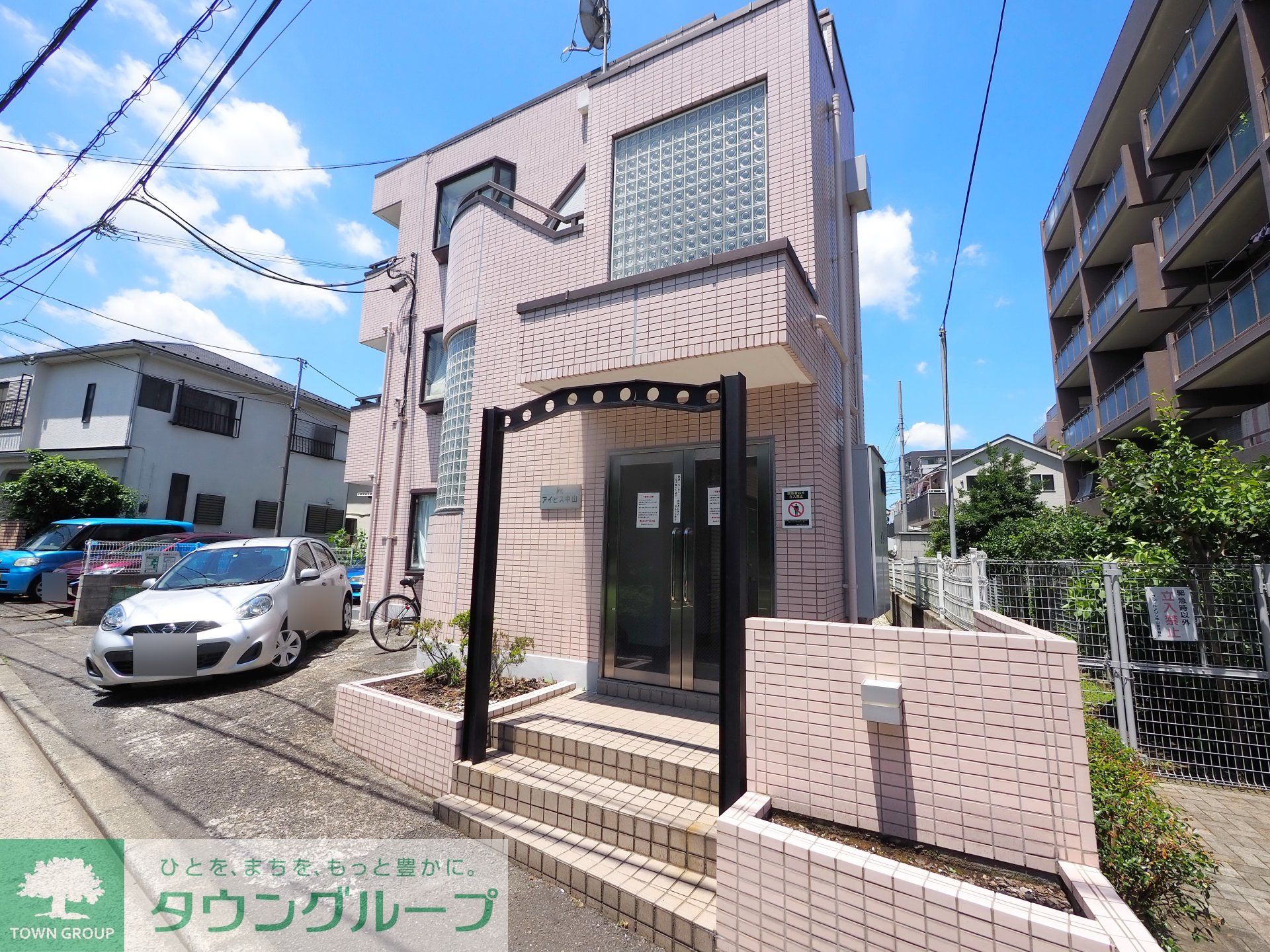 建物エントランス