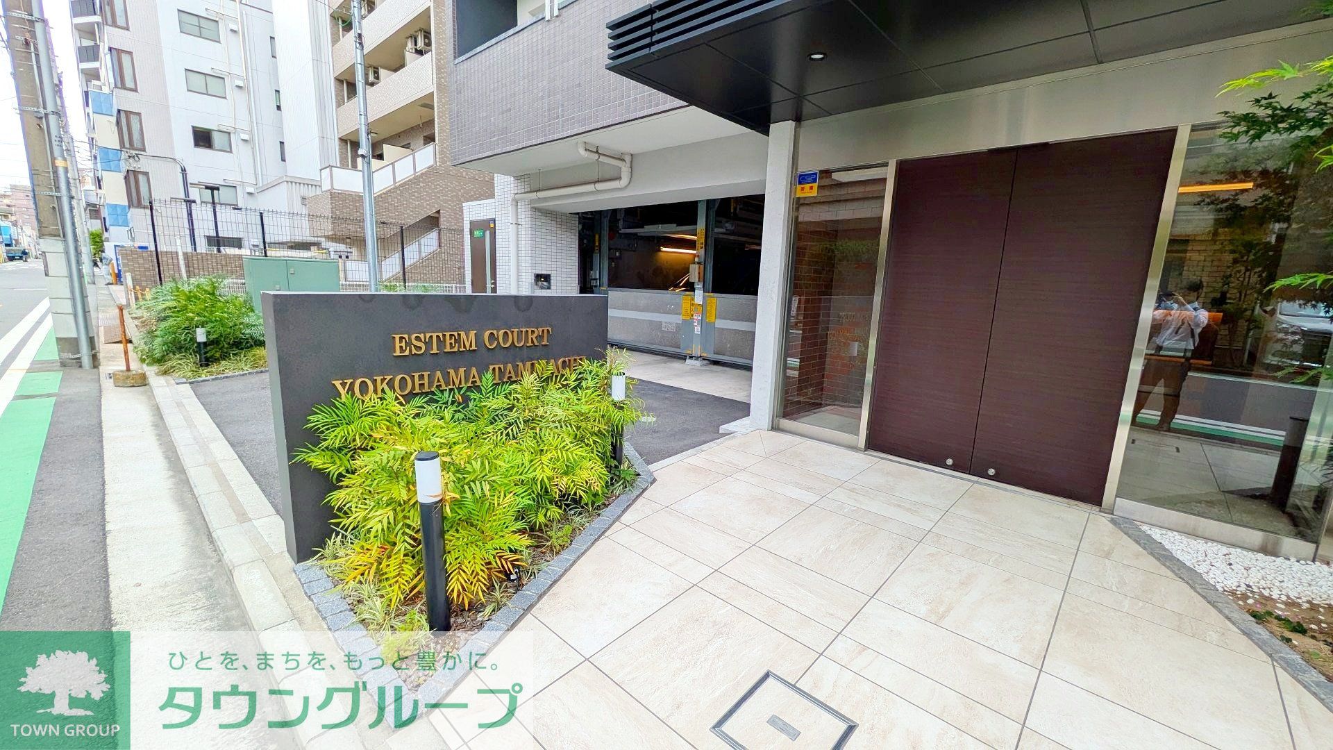 建物エントランス