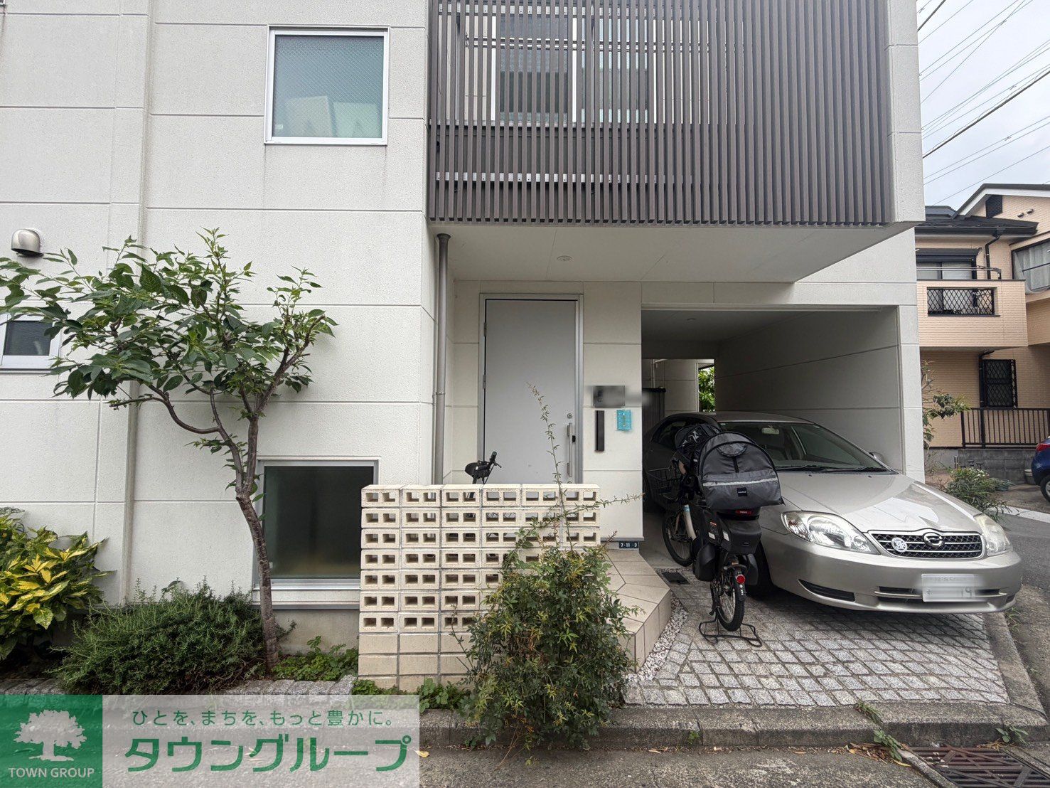 建物エントランス