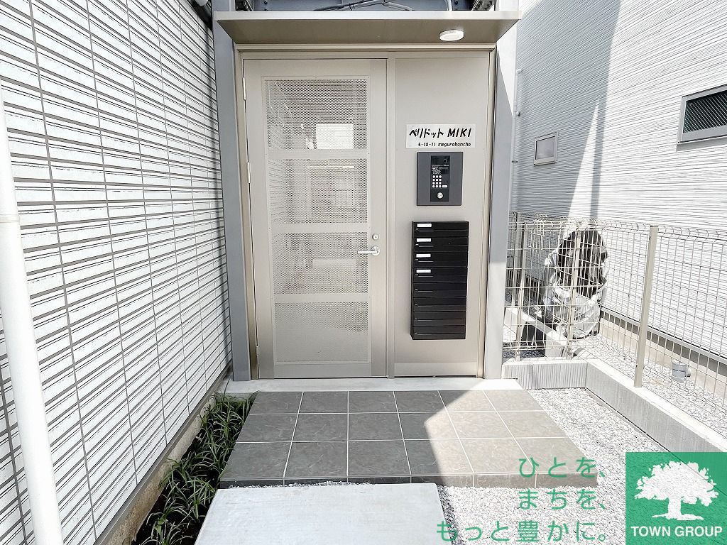 建物エントランス