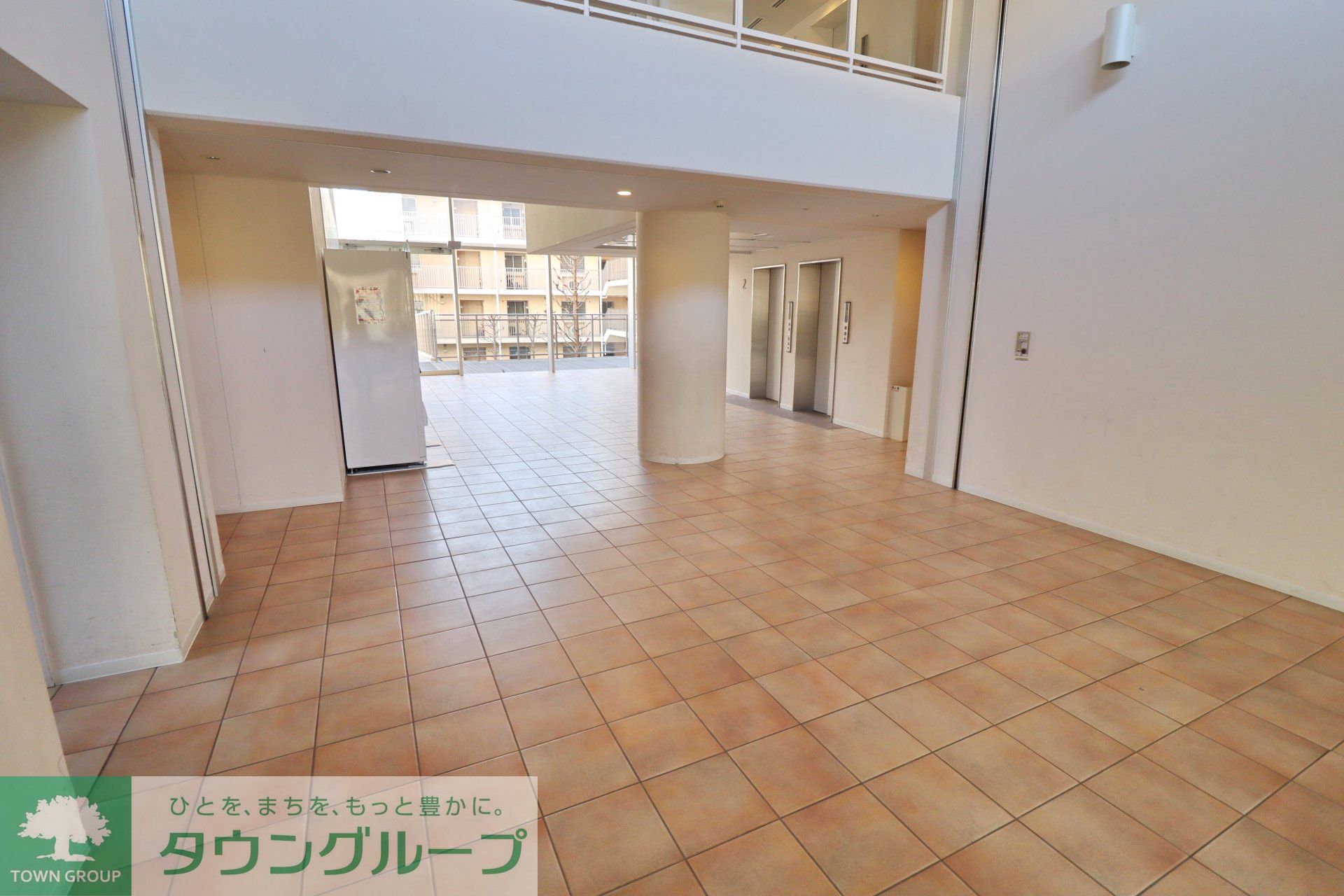 建物エントランス