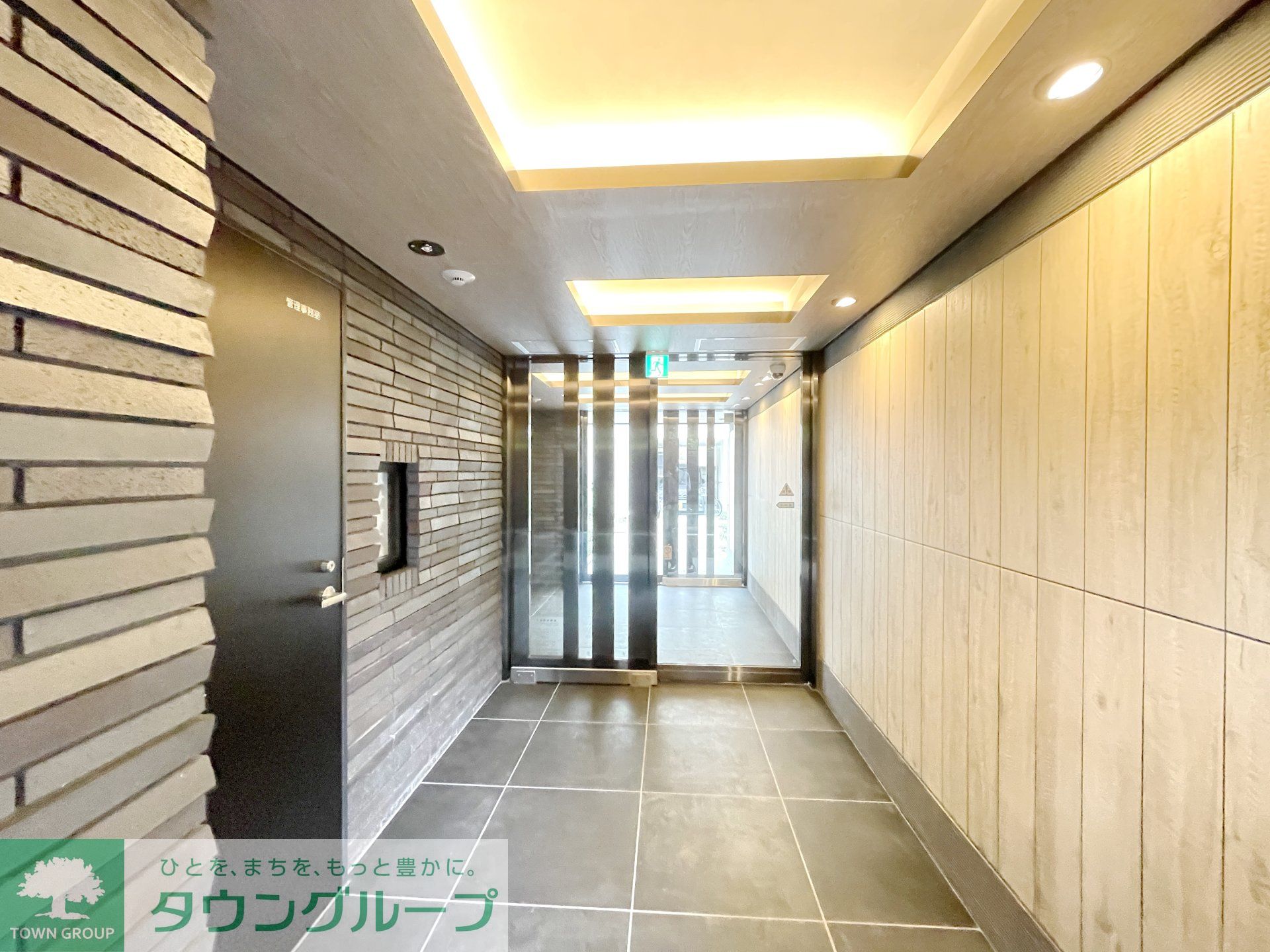 建物エントランス