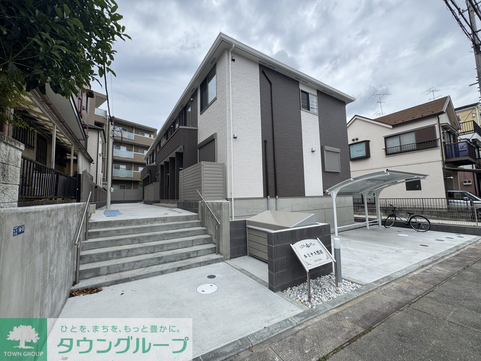 建物エントランス