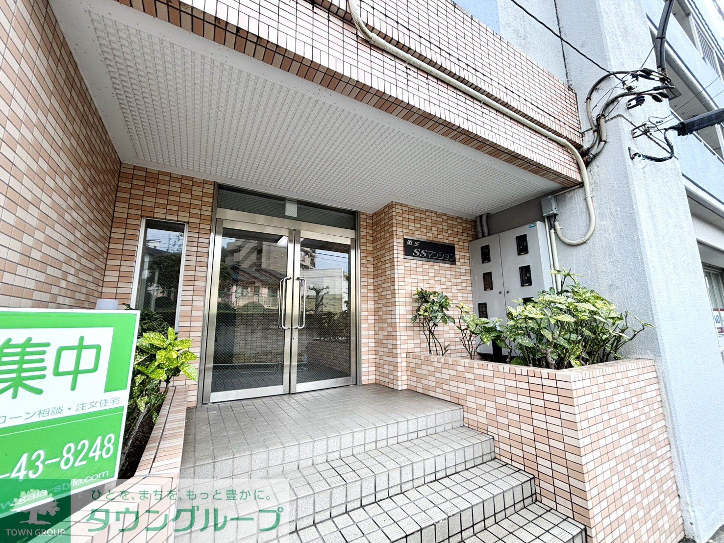 建物エントランス