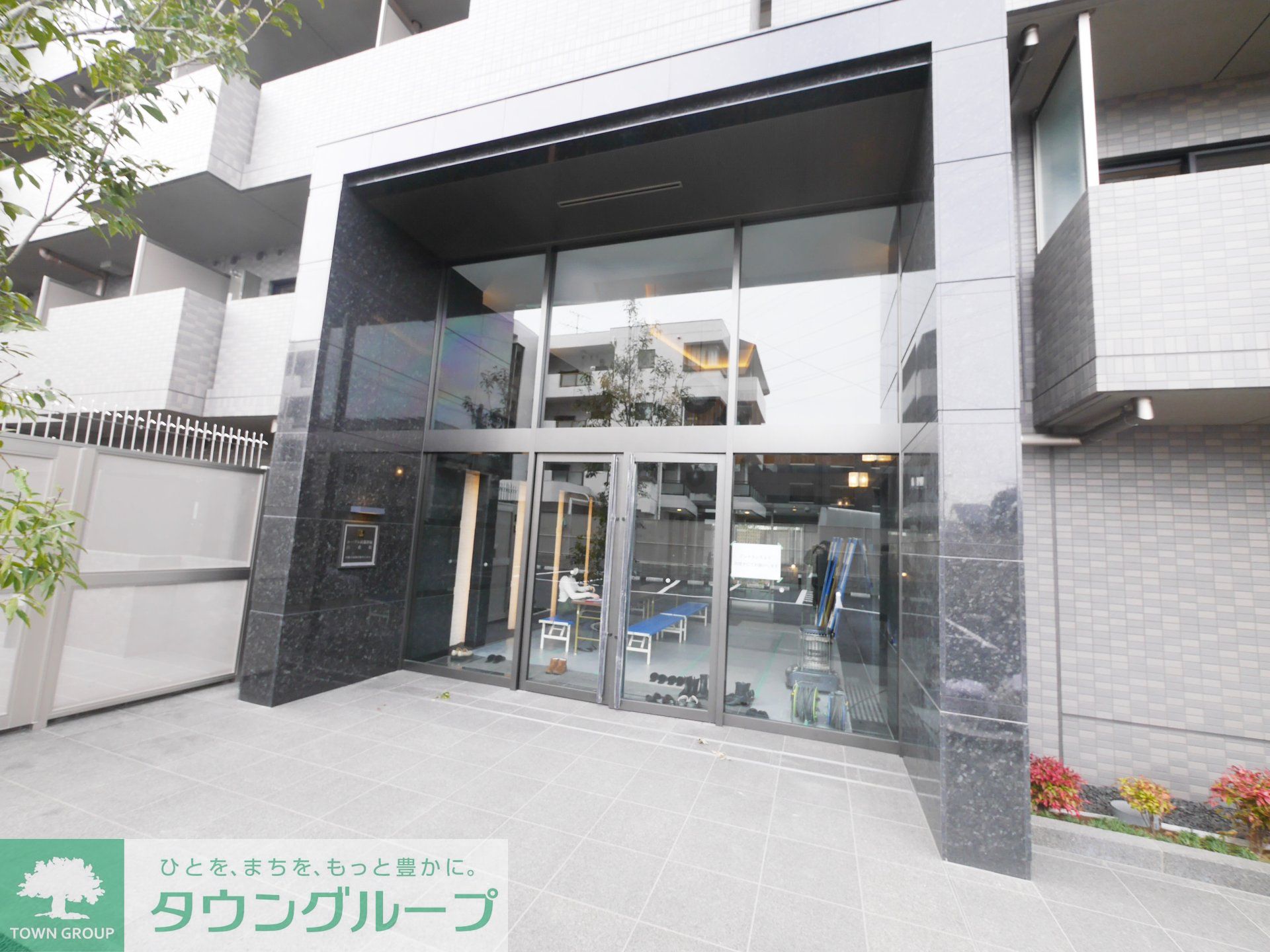 建物エントランス