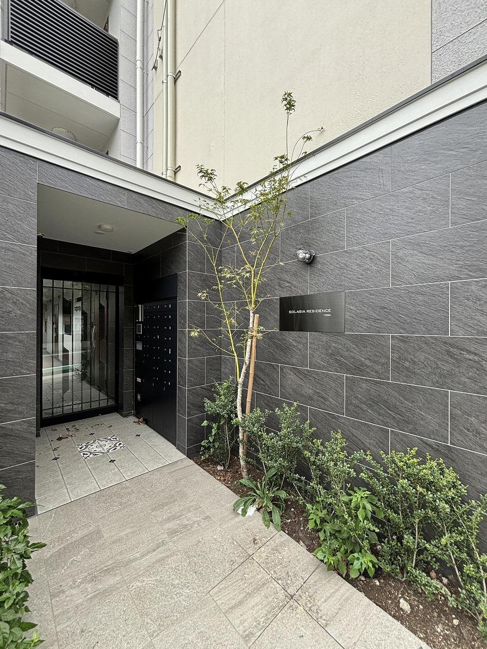 建物エントランス