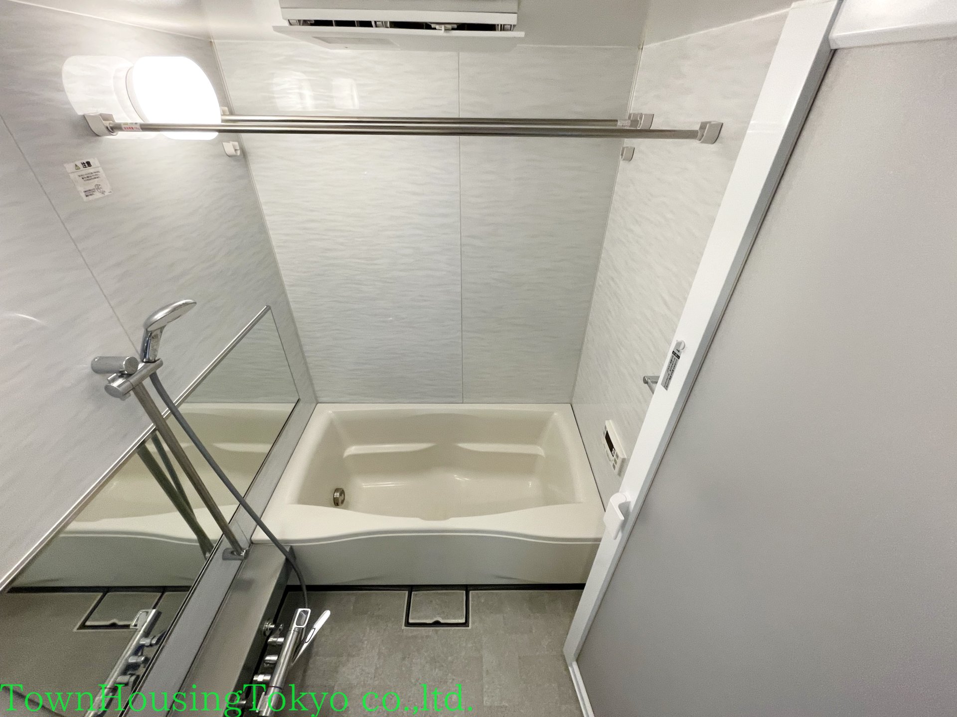 シャワールーム